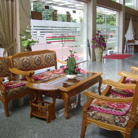 Royal Boss Hotel 仰光 外观 照片